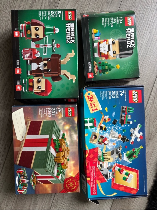 Lego Other - Lego Holiday BrickHeadz & Advent Bundle